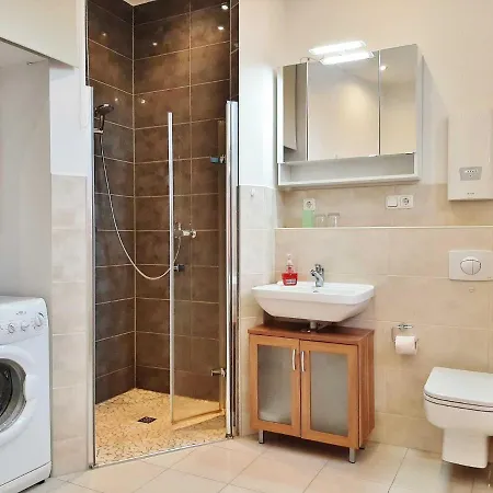 Fewo Apartment *